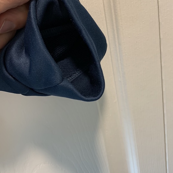 Adidas mid layer - Picture 6 of 6